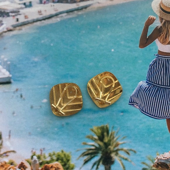 Gold boho Earrings - Picture 2 of 2